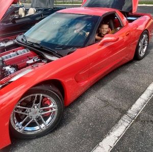 Meet your Posher, Kevin